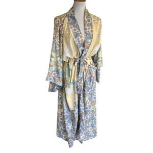 Vintage 70s–80s Pastel Floral Kimono Robe – Soft Flowing Fabric, S–L